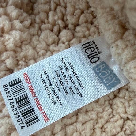 Green Kids Puffer Jacket with Bear Ears - Picture 3 of 5